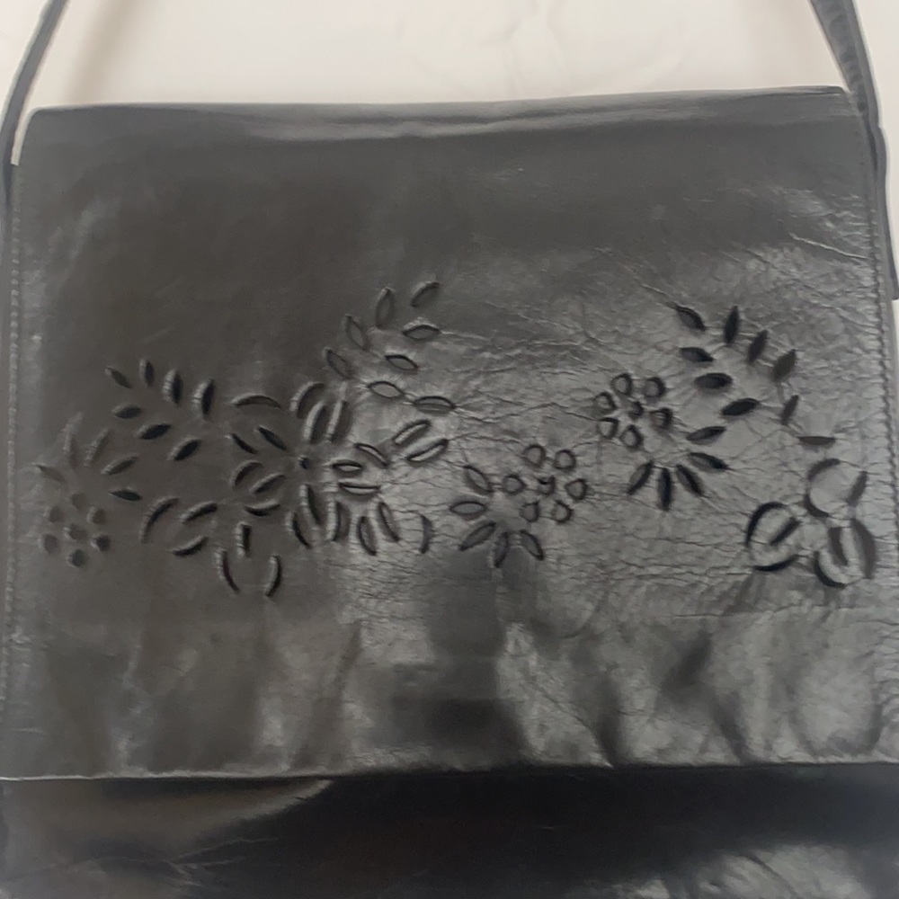 Banana Republic Floral Laser Cut Black Leather Flap Shoulder Bag - Picture 3 of 11